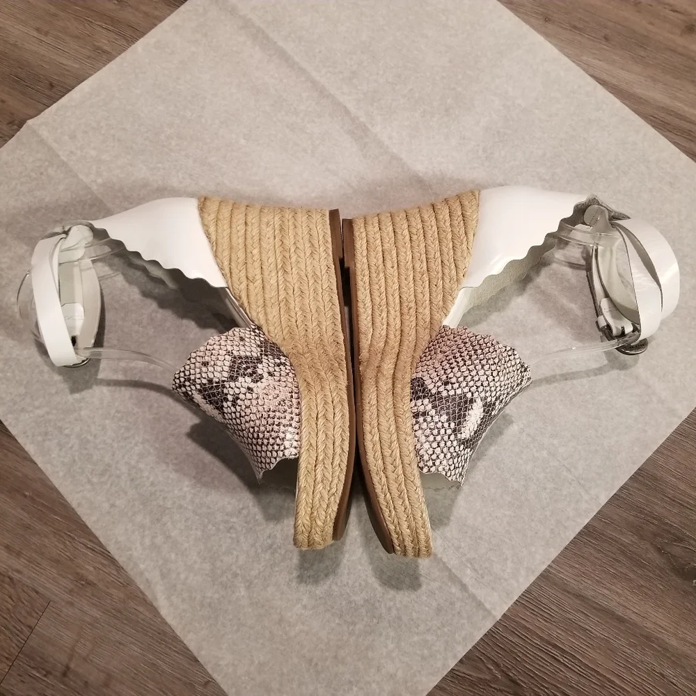 Anthropologie Matisse Roma White Leather Snakeskin Embossed Wedge Sandals Size 9